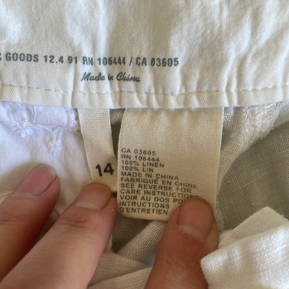 G1 Goods Coastal Linen Capri Pants - Picture 10 of 11